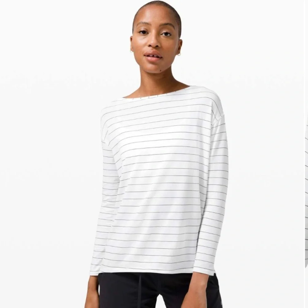 Lululemon Back In Action Long Sleeve Short Serve Stripe White Black Stripe Sz 6